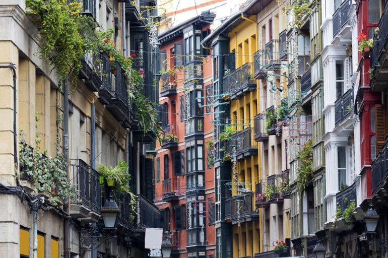 Lux Cityhall + Parking Bilbao Buitenkant foto